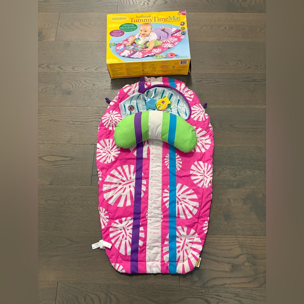 Infantino baby girl tummy time mat EUC no toys